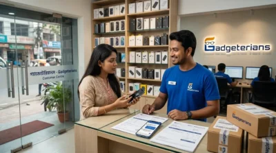 Gadgeterians customer support team assisting a customer at a physical office in Bangladesh, highlighting accountability and reliable after-sales service.